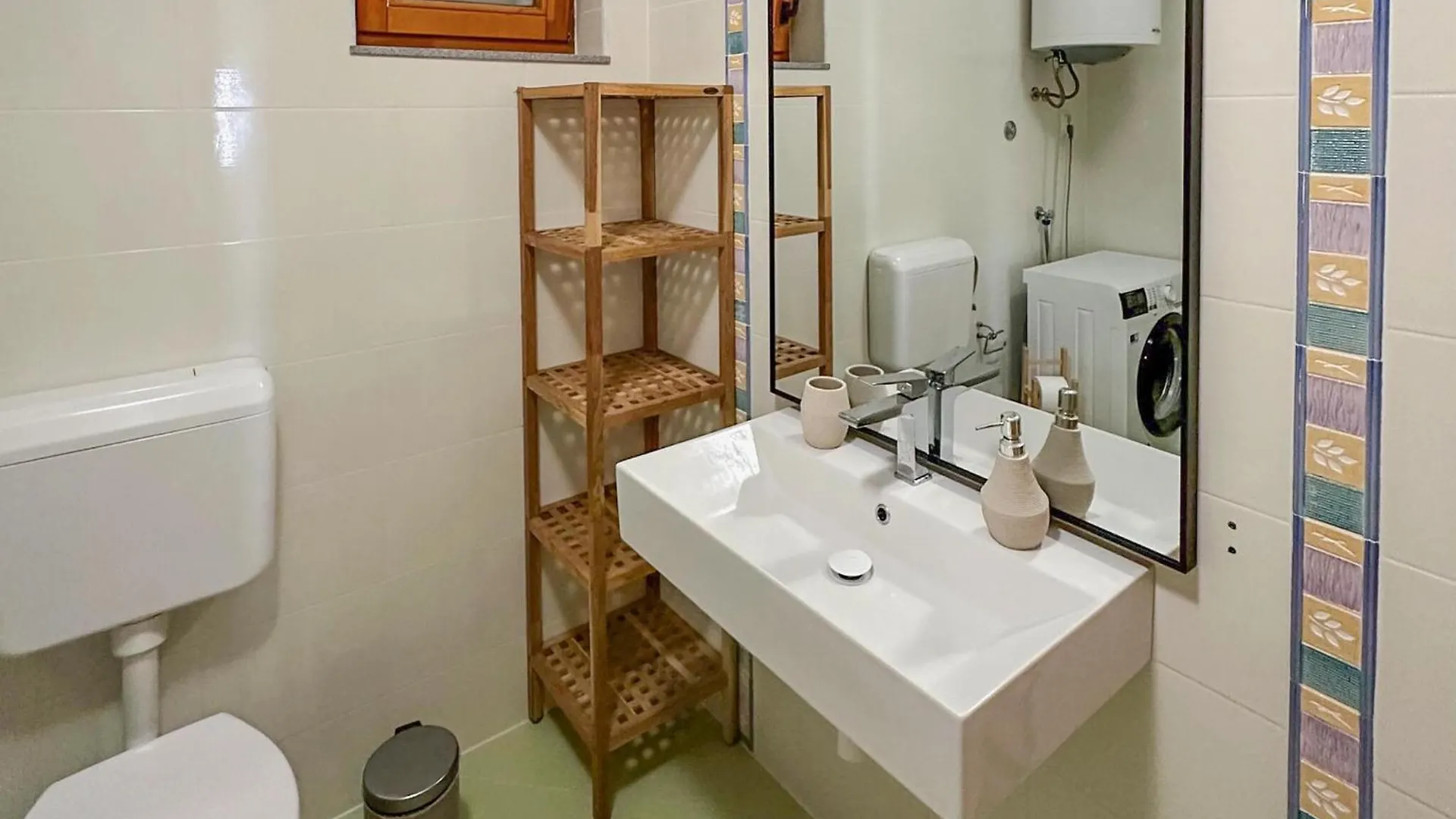 Beautiful Home In Maslenica With Kitchen Holiday home